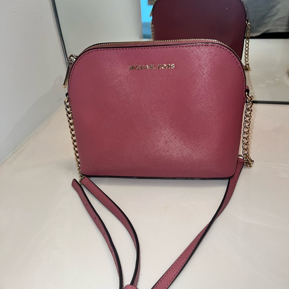 Michael khors pink purse
